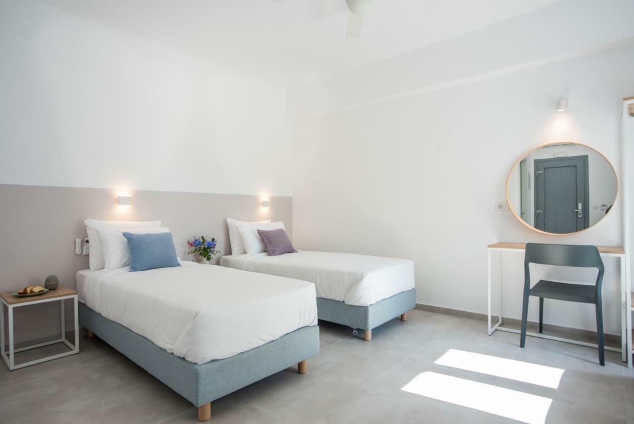 Nautilus Apartments-Suites Páros Exteriör bild