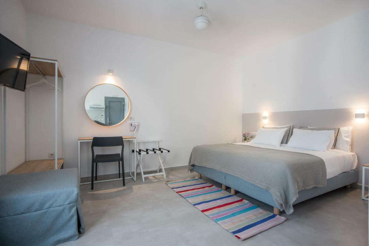 Nautilus Apartments-Suites Páros Exteriör bild